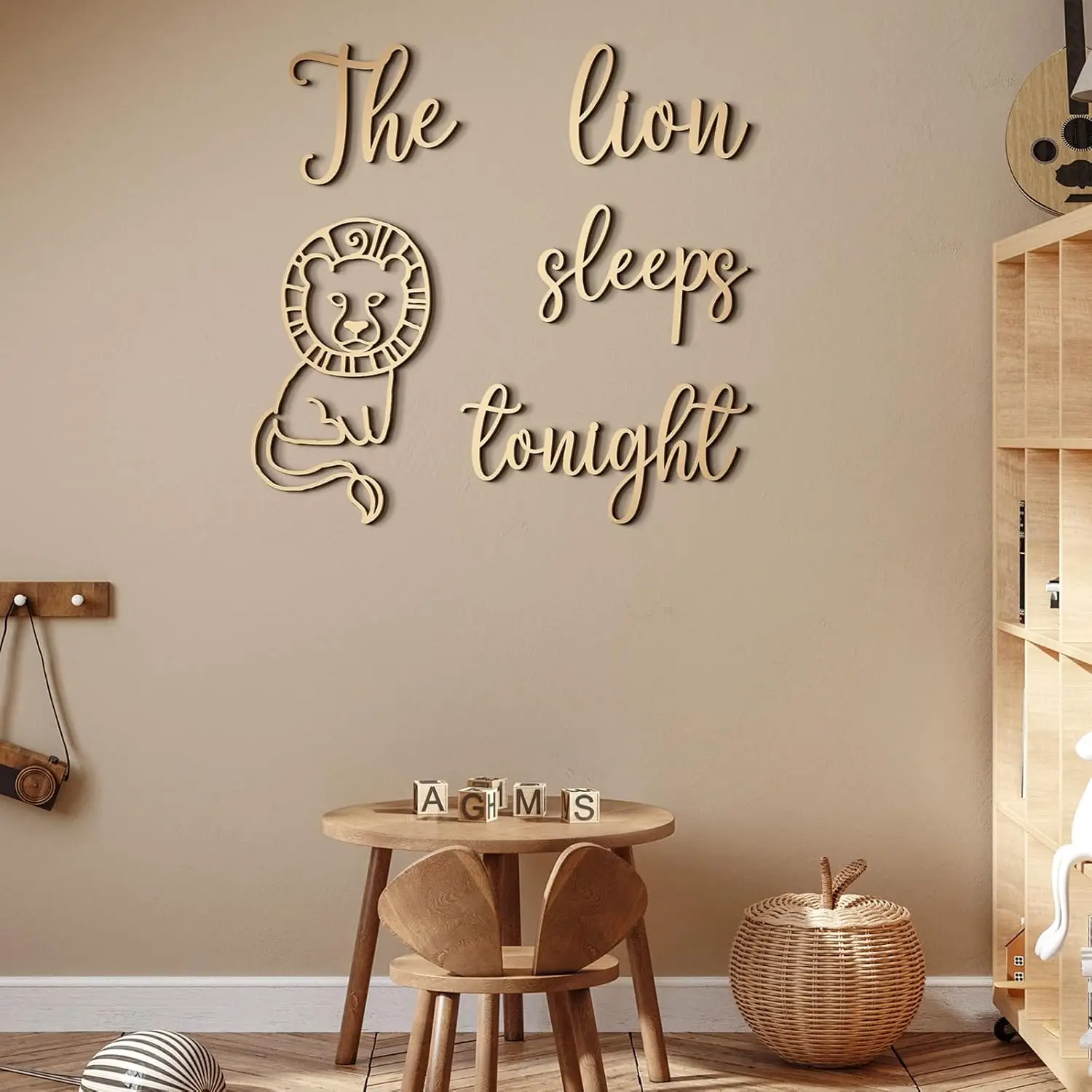 The Lion Sleeps Tonight Wooden - Baby Nursery Jungle Theme avaliação e preço
